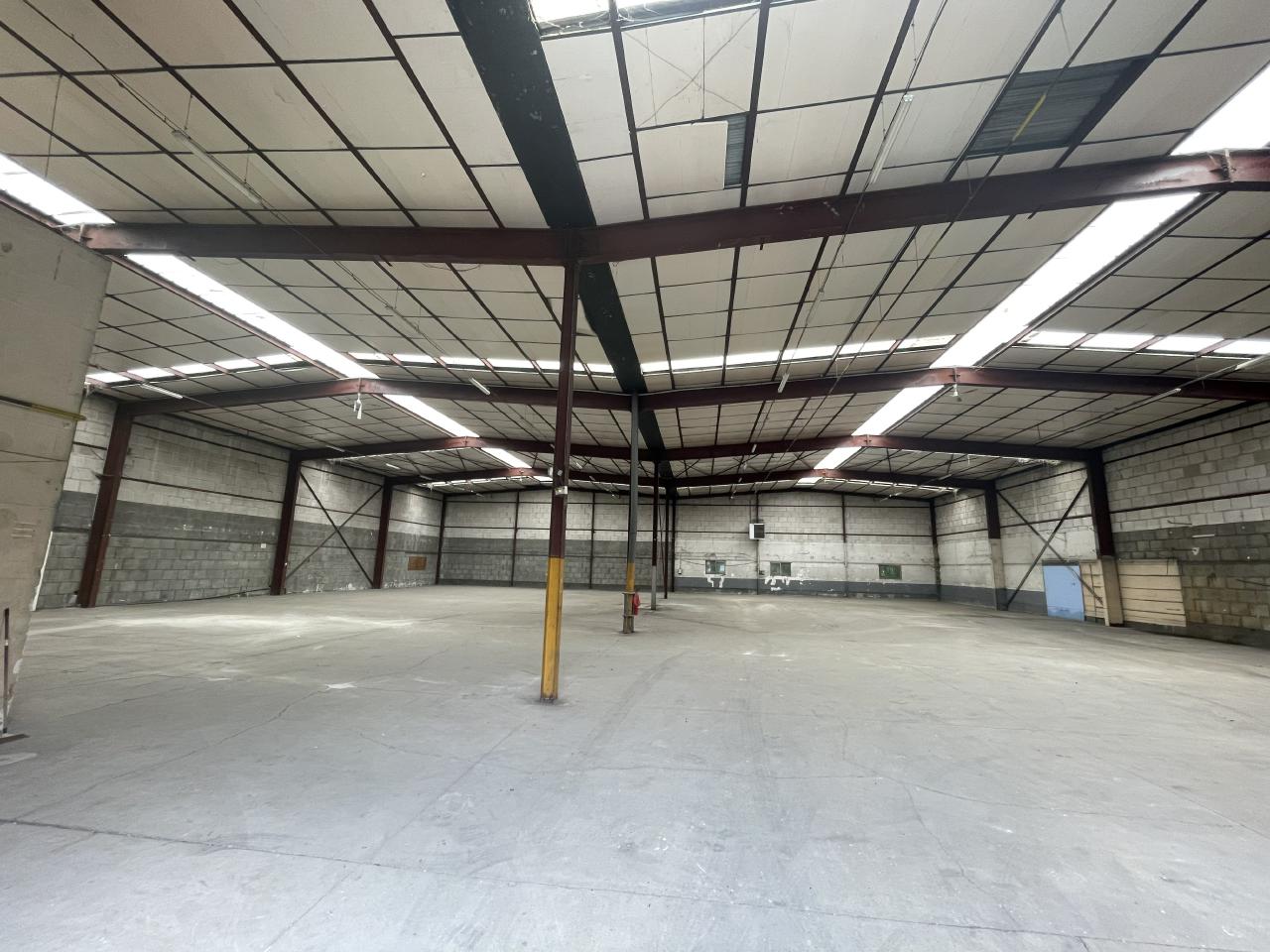 Local d'activité Plaisir 1664m² Location local d'activité Plaisir Yvelines OLACT2318629 4